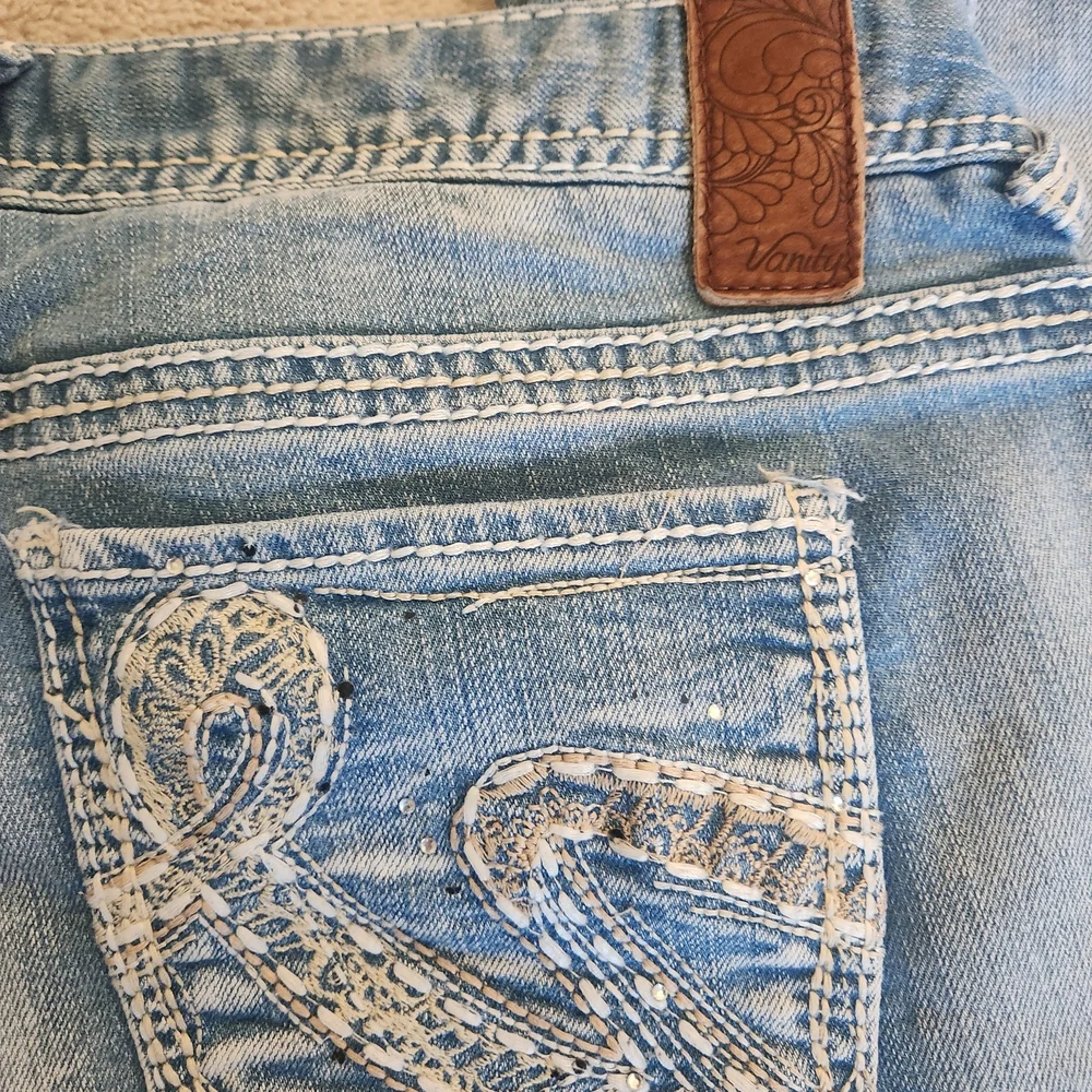 Faded Blue Denim Jeans - Picture 3 of 5